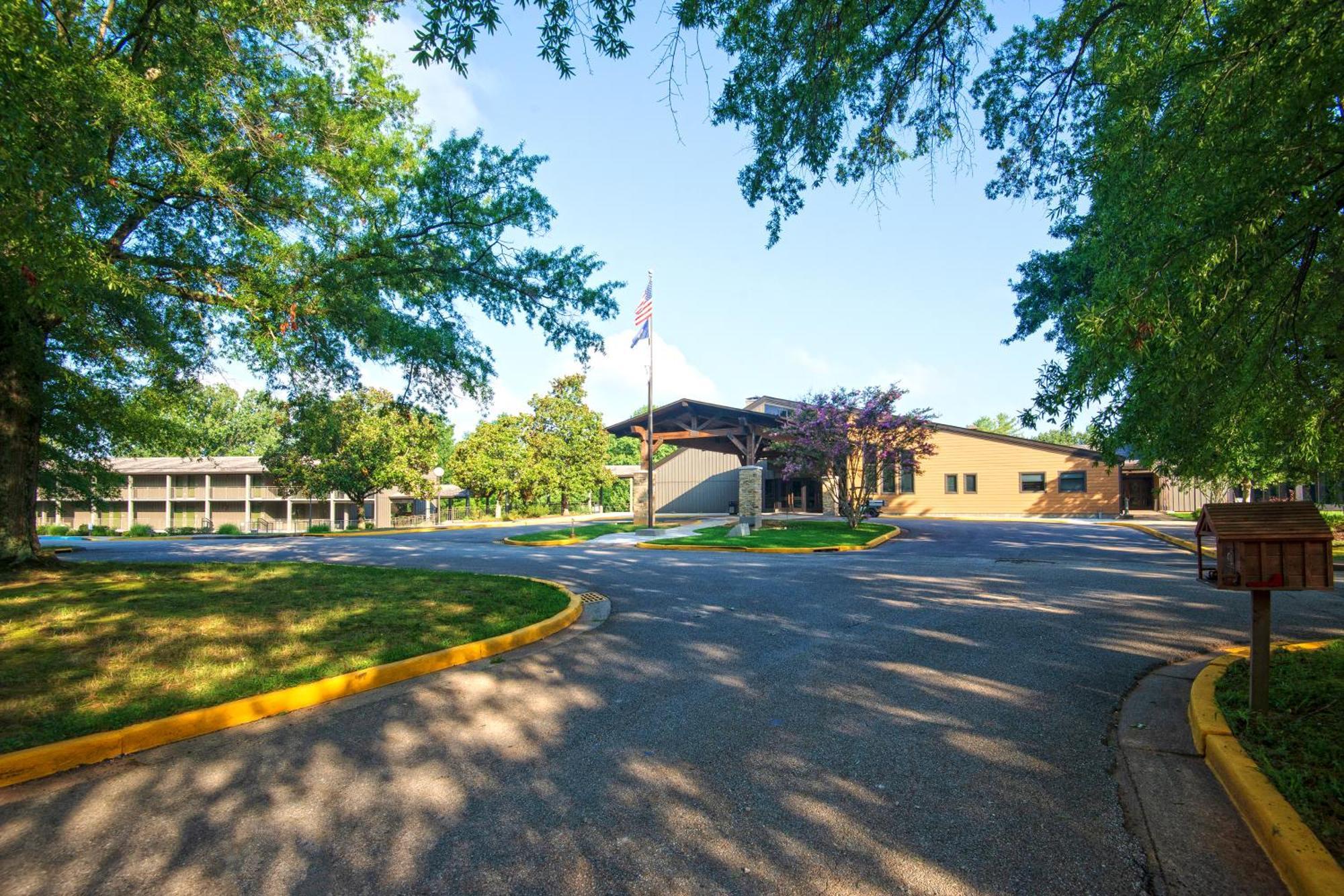 Barren River Lake State Resort Park Lucas Exterior photo